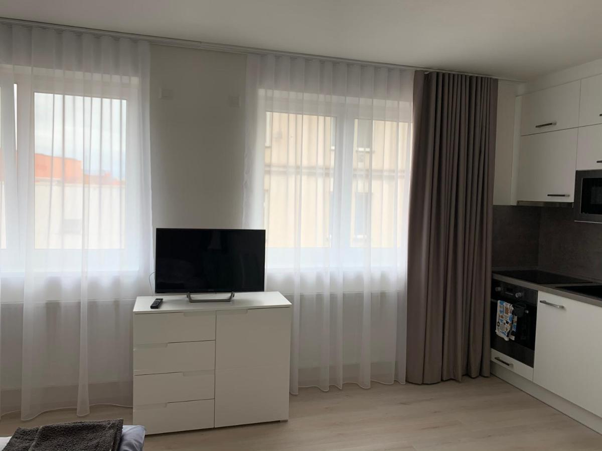 Modern Apartment In The City Center Plzeň Buitenkant foto