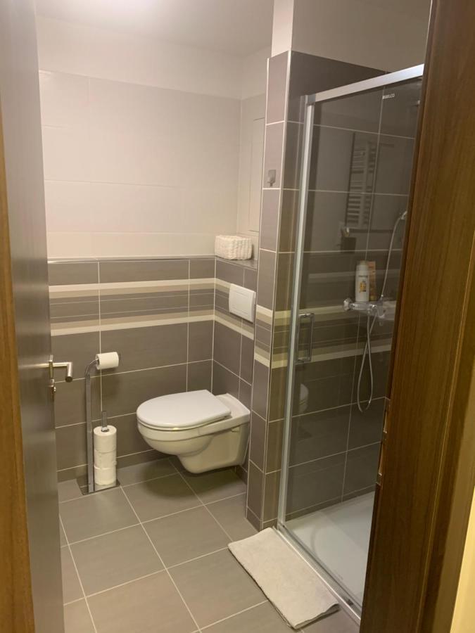 Modern Apartment In The City Center Plzeň Buitenkant foto